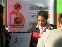 Nos conseillers sont à votre écoute au 0805 950 920