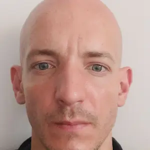 Candidat 2512081115 - Peintre