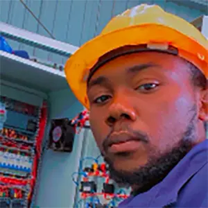 CV Technicien en électricité industrielle