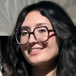 CV Jeune professionnelle en finance spécialisée en contrôle de gestion et analyse financière