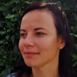 Candidat 2607221554 - Architecte D'intérieur / Designer Graphique