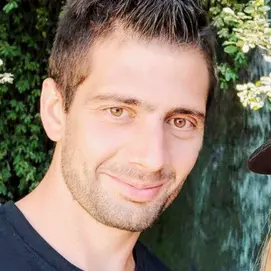 Candidat 2609081530 - Agent De Services / Chef D'équipe