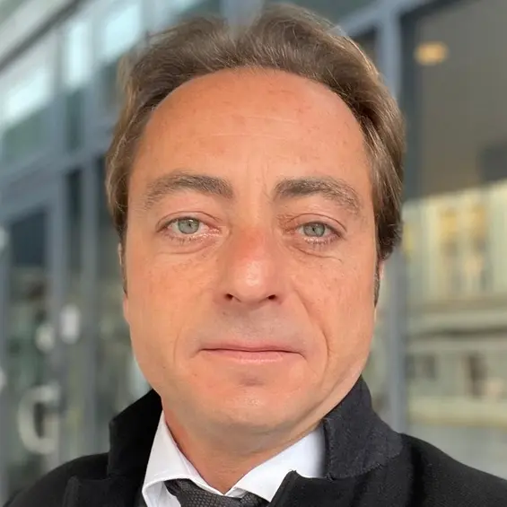 Candidat 260914182338 - Vice Président Exécutif Pole Contrats