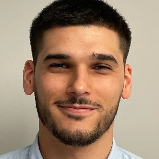 Candidat Chargé D'affaires