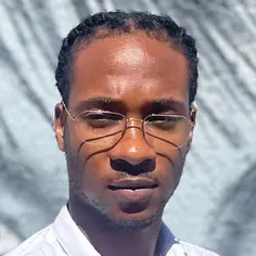 Candidat 2609282113 - Conseiller Vendeur / Monteur Et Menuisier