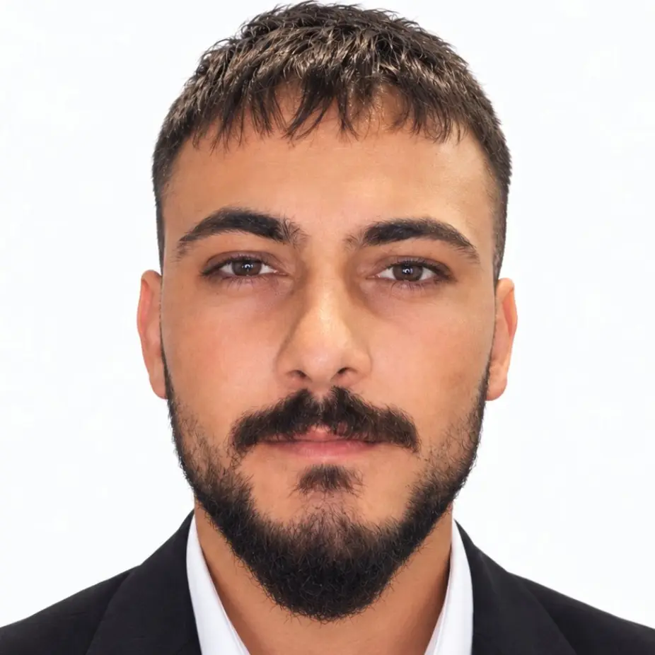 Candidat 2610080935 - Menuisier Poseur / Parqueteur