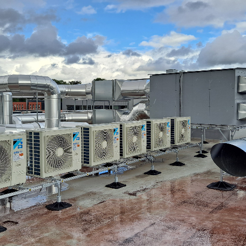 Groupes de climatisation VRV Daikin et CTA double-flux - ACTEA