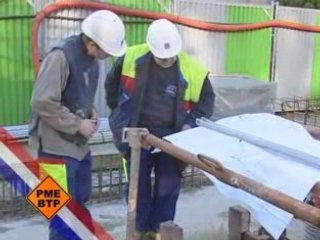Vidéo PMEBTP - La Question du Mois: Préférez vous travailler dans un bureau ou sur un chantier en plein air ?